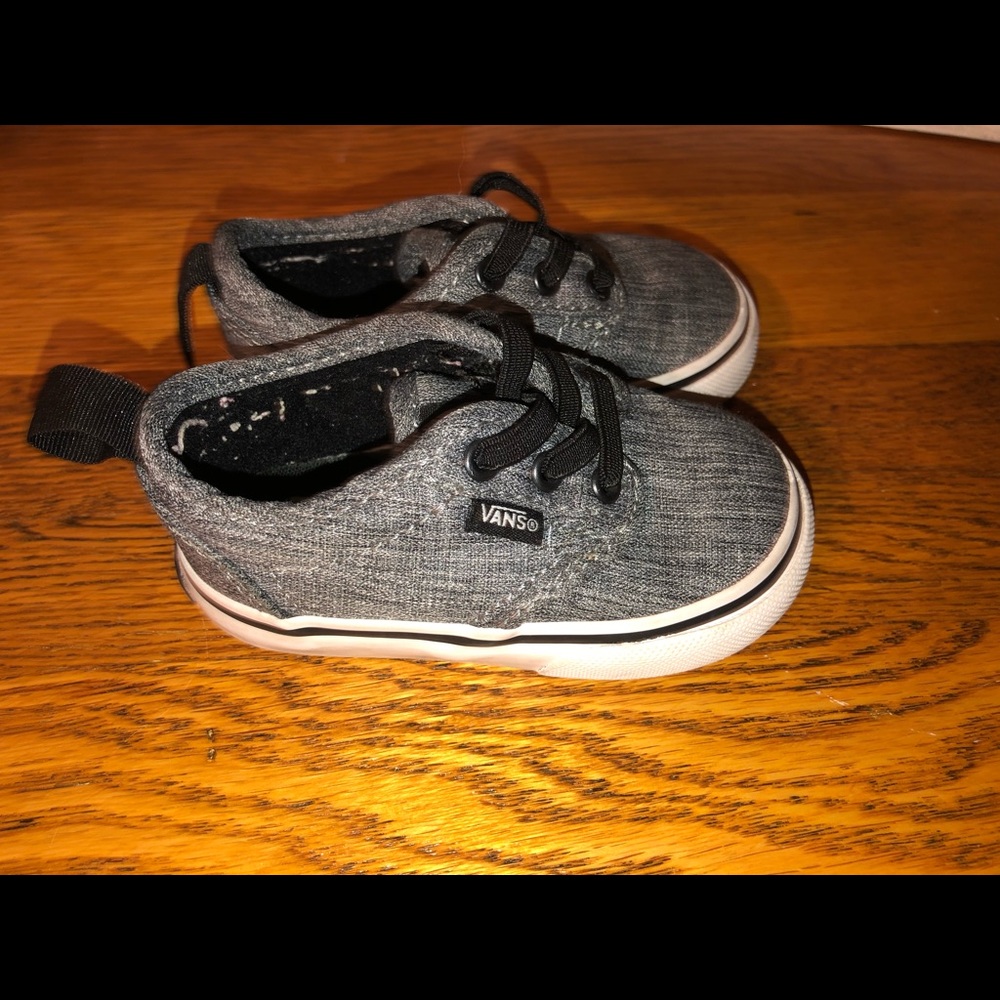 Boys TOMS tennis shoes
